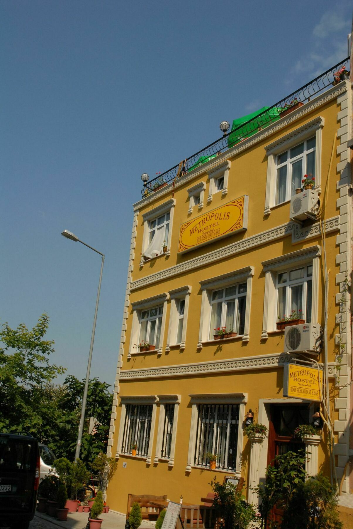 Metropolis Hostel & Guest House Istanbul Exterior photo